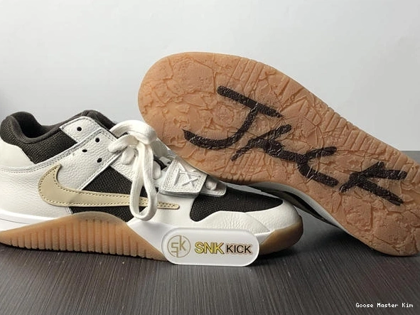  3578 Jordan Check The Travis x  Breathable Cut P Scott 1027